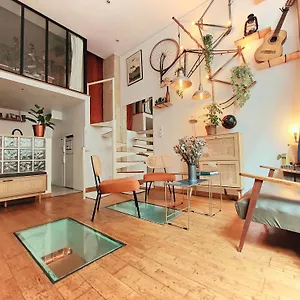 https://unique-montmartresacre-coeur-appartement.fr-paris.fr